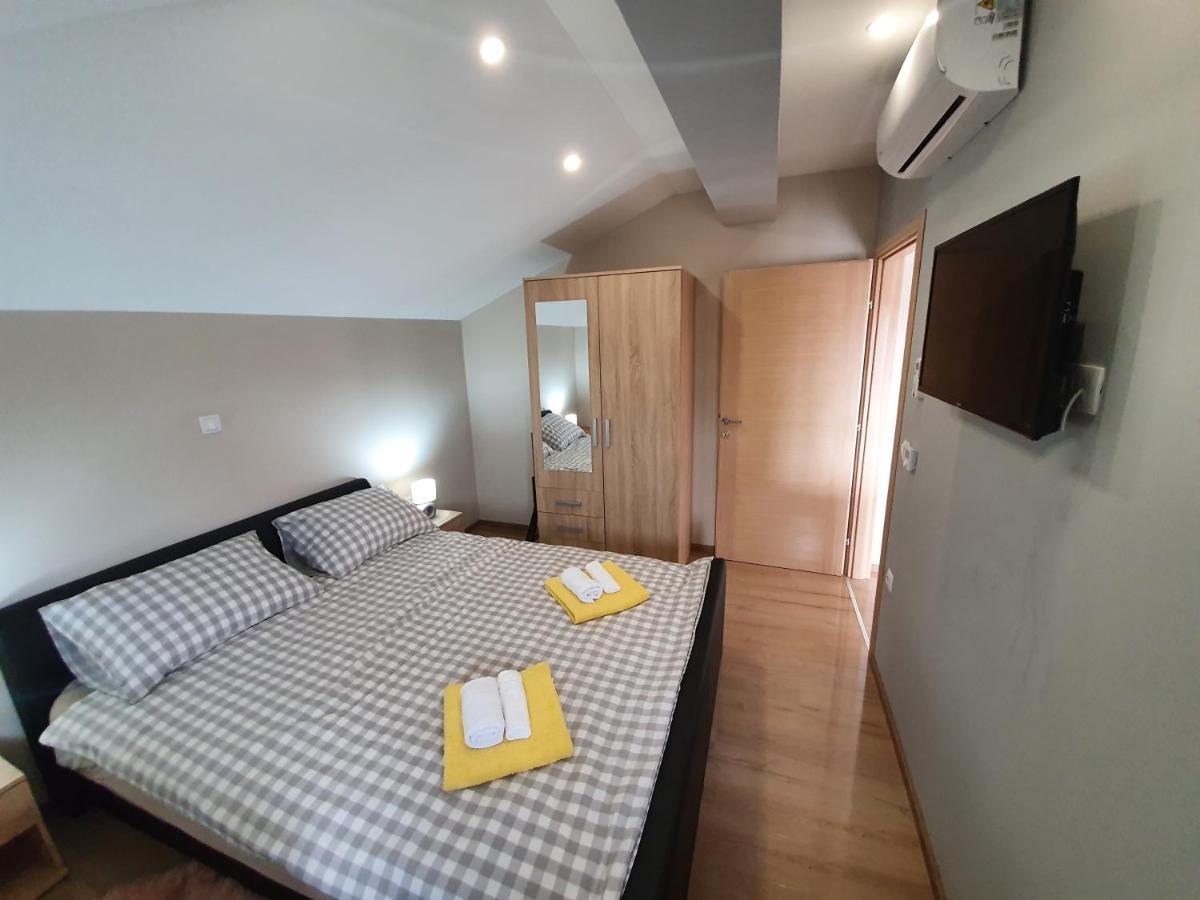 Apartman Bozur **** Satnica Dakovacka Exterior foto
